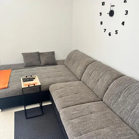 3 Barat * Kehidakustány